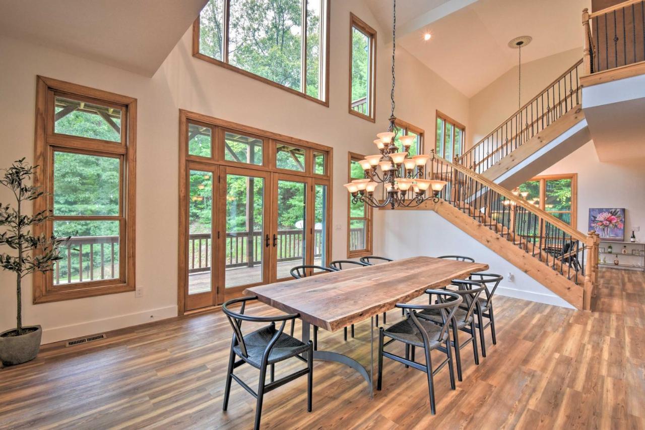 Expansive Home On 16 Acres With Smoky Mountain Views เมอร์ฟี ภายนอก รูปภาพ