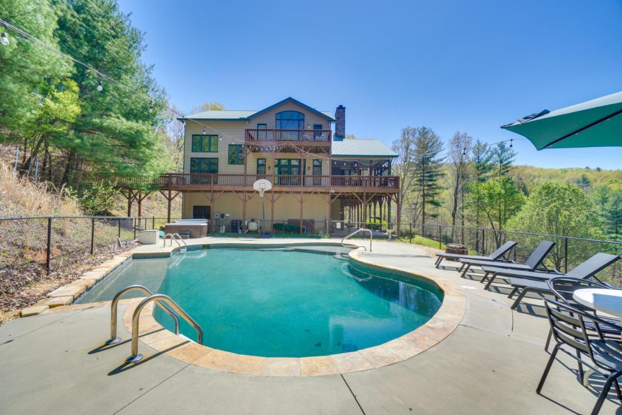 Expansive Home On 16 Acres With Smoky Mountain Views เมอร์ฟี ภายนอก รูปภาพ